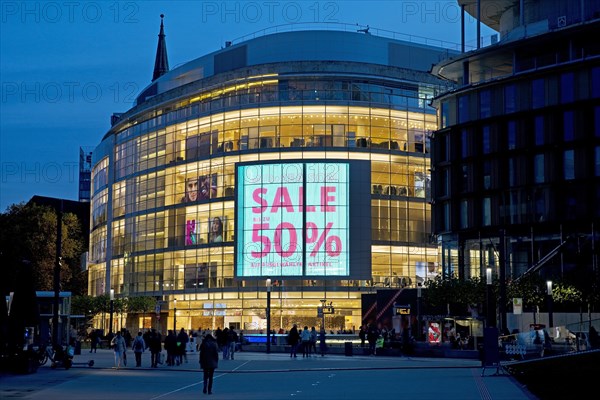 SALE, Peek and Cloppenburg, evening wear shop, Duesseldorf, North Rhine-Westphalia, Germany, Europe