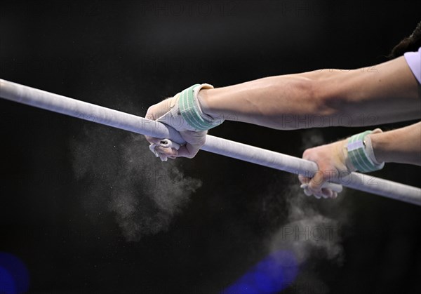 Detail, hands on high bar, magnesia, magnesia dust, EnBW DTB Cup, artistic gymnastics, gymnastics, Porsche Arena, Stuttgart, Baden-Wuerttemberg, Germany, Europe