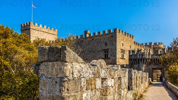 Grand Masters Palace built in the 14th century by the Johnnite Order, fortress and palace for the Grand Master, UNESCO World Heritage Site, Old Town, Rhodes Town, Greece, Europe