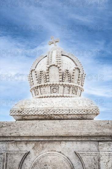 The Holy Crown of Hungary statue