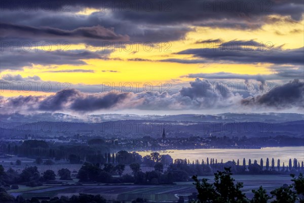 Autumn morning on Lake Constance