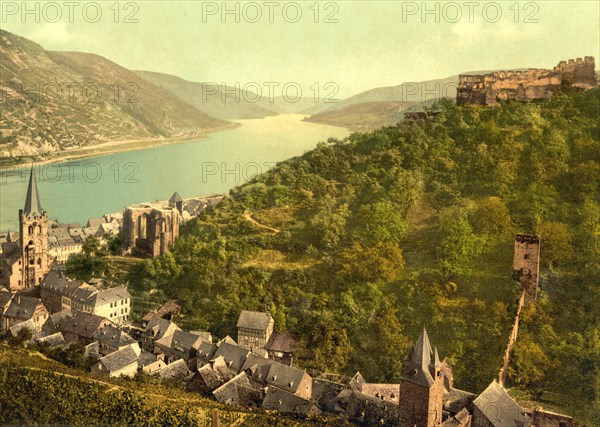Bacharach and the ruins of Stahleck Castle