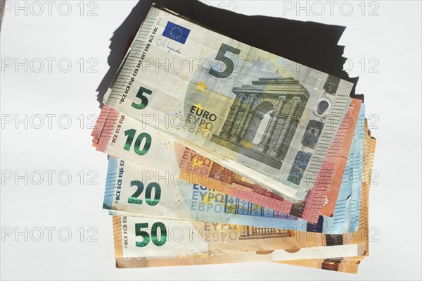 Various euro notes