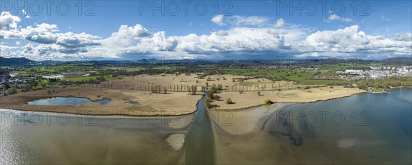 The Radolfzeller Aach flows into western Lake Constance