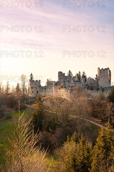 Eisenberg castle ruins in the evening light