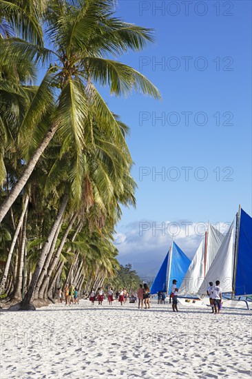 Traditional boats at White Beach