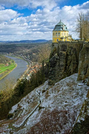 Friedrichsburg with snow drizzle