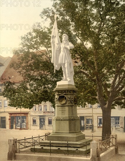 The fraternity monument