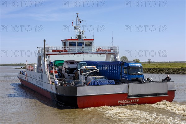 Elbe ferry between Glueckstadt and Wischhafen