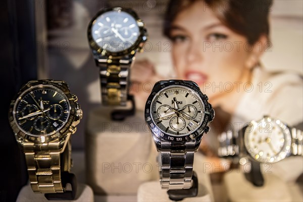 Showcase with high-quality wristwatches