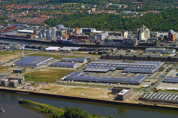 Bremens Ueberseestadt with the wholesale market and the timber and factory harbour