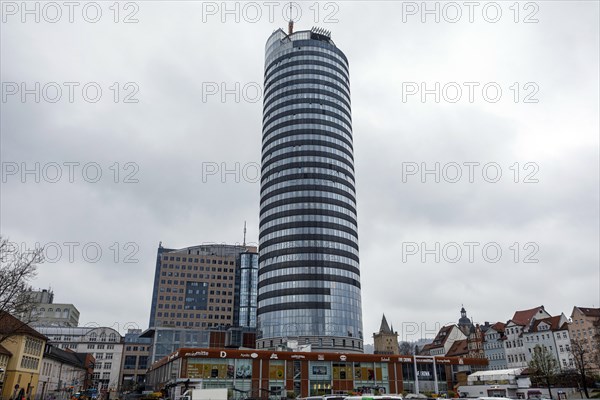 Jentower and shopping centre