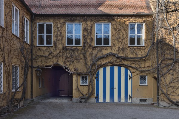 Inner courtyard of the Jakob Fugger settlement