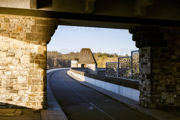 On the dam wall with the wall towers