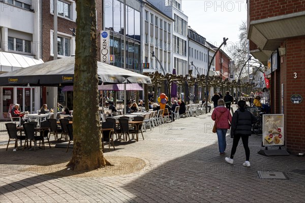 Pedestrian zone main street