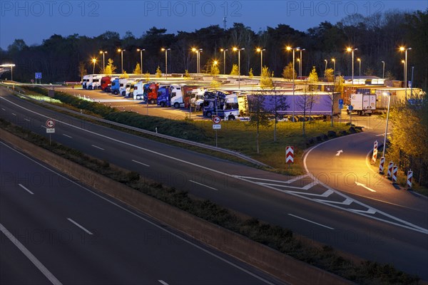 Rest area Neufelder Heide on the A40