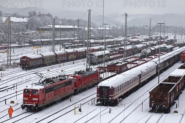 Train formation plant in the Vorhalle district in winter