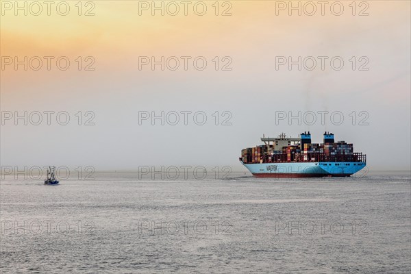 North Sea at the mouth of the Elbe in the evening