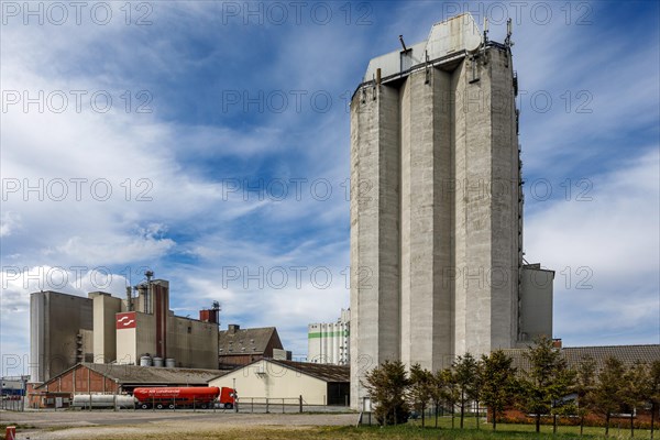 Grain silos and warehouses at the outer harbour
