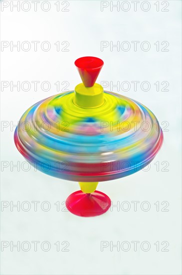 Spinning buzzing top