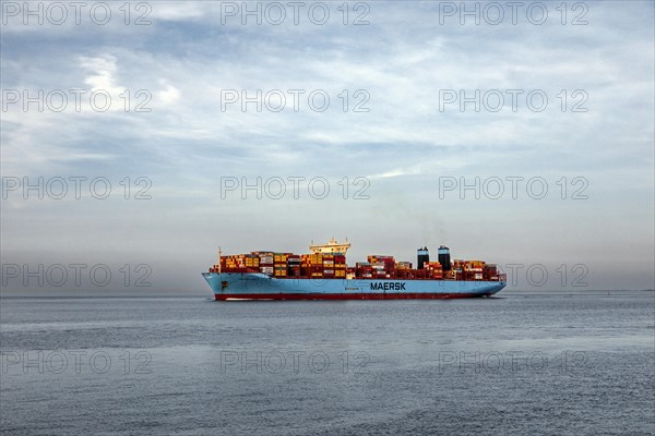 North Sea at the mouth of the Elbe in the evening