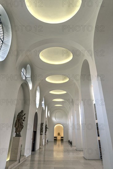 Side aisle of St. Moritz