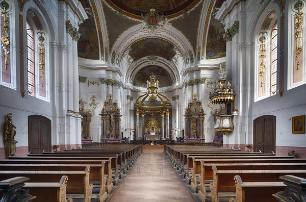 Nave And Choir Room Photo12 imageBROKER Michael Weber