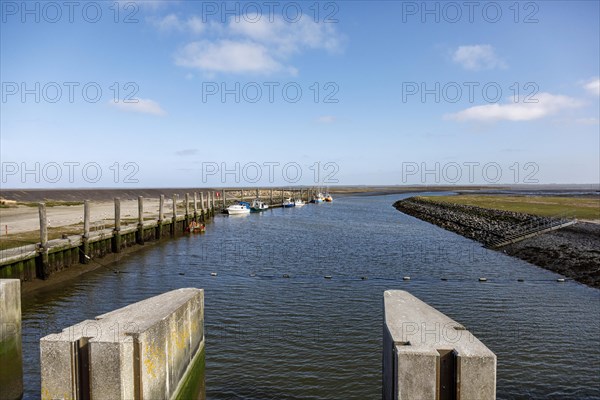 Everschopsiel harbour in North Frisia with outflowing water