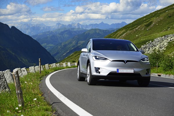 Round trip with TESLA Model X 75