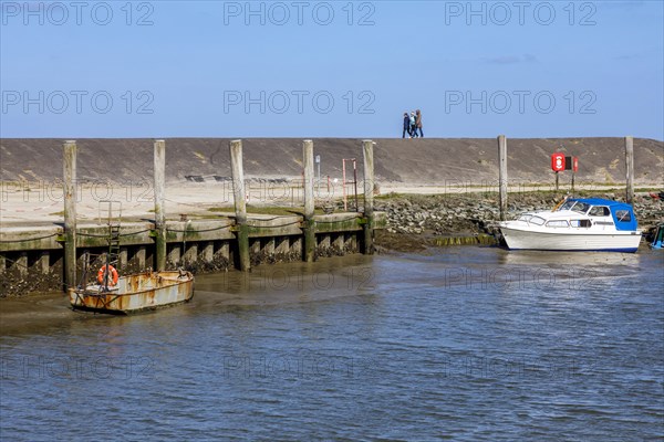 Everschopsiel harbour in North Frisia with draining water