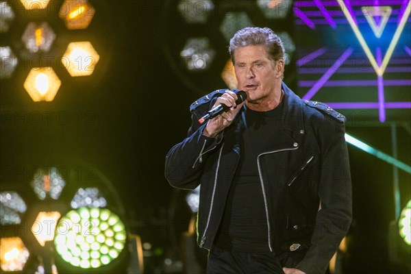 Singer David Hasselhoff performing on stage. 50 years of ZDF Hitparade