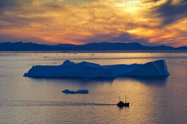 Tourist boat in the Kangia Icefjord