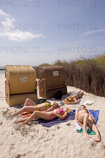 Sun worshippers