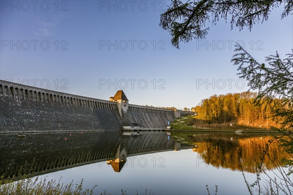 Moehnetalsperre dam with wall towers