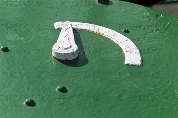 Mechanical display on the deck of a ship