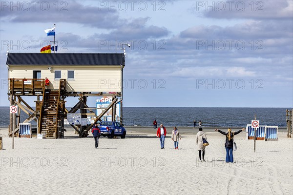 Lifeguard and DLRG at Sankt Peter-Ording-Bad