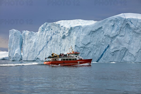 Tourist boat in the Kangia Icefjord