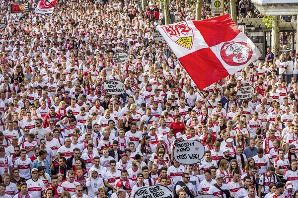 Fans of VfB Stuttgart on their way to the stadium