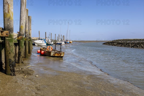 Everschopsiel harbour in North Frisia during outflowing water