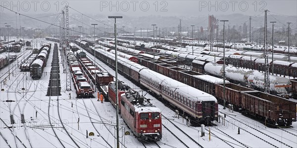 Train formation plant in the Vorhalle district in winter