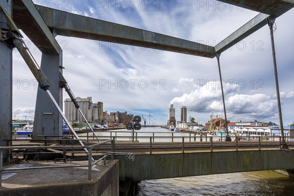 Bascule bridge between the outer harbour and the inland harbour of Husum