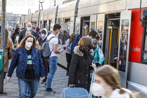 Tram stop Duesseldorf main station during rush hour