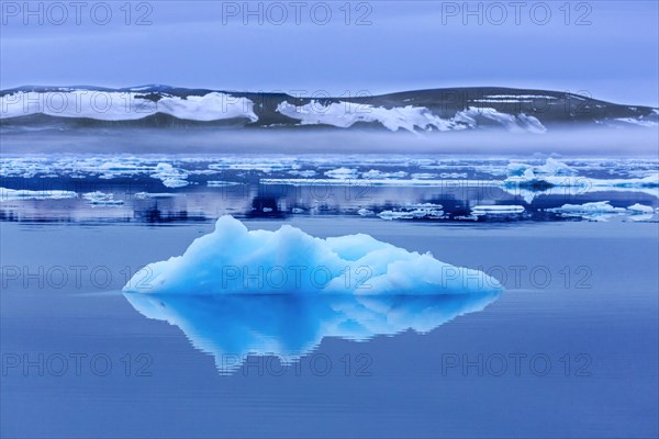 Ice floe in the Hinlopenstretet