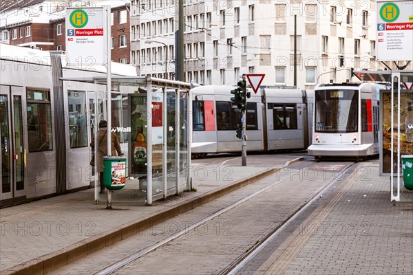 Worringer Platz tram stops