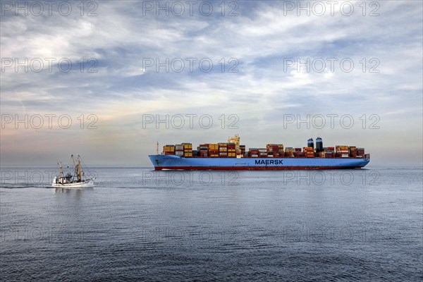 North Sea at the mouth of the Elbe in the evening