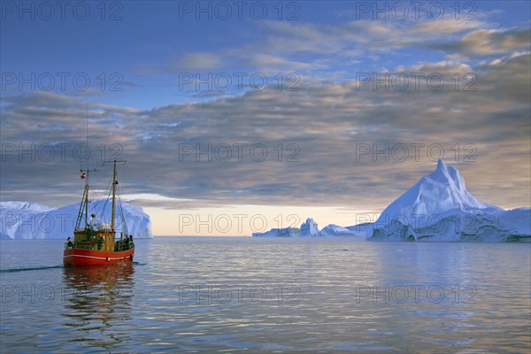 Tourist boat in the Kangia Icefjord