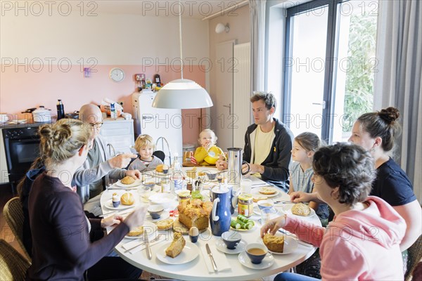 Family at breakfast