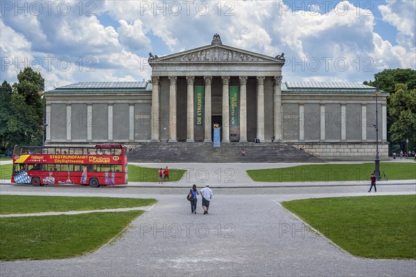 State Collections of Antiquities with city tour bus