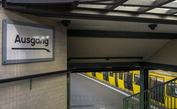 Above-ground underground station Gleisdreieck