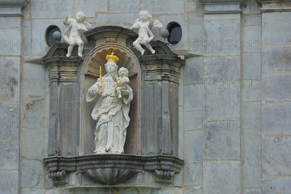 Portrait of Mary with baby Jesus